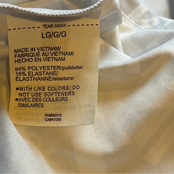 NEW Under Armour Alter Ego compression tank in white/gray. Size Large - Picture 7 of 9